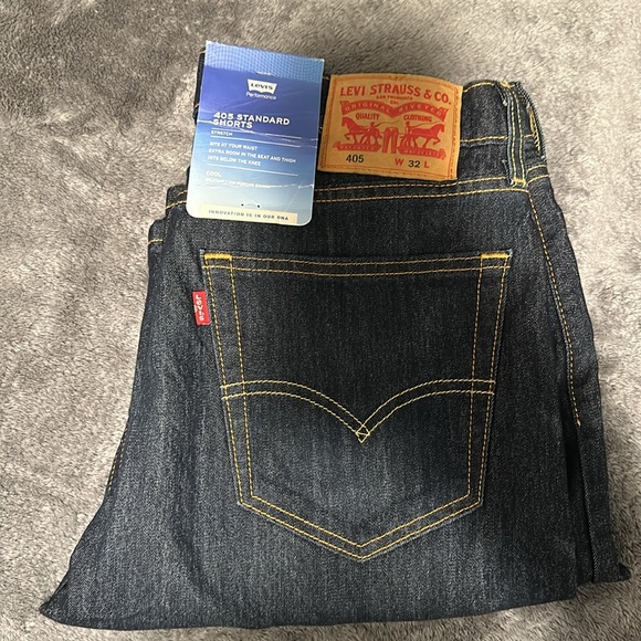 NWT LEVIS 405 standard shorts - Picture 2 of 3